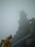 �j�[�_�[���@���g�̋L�O��i�N���b�N����Ɗg��j