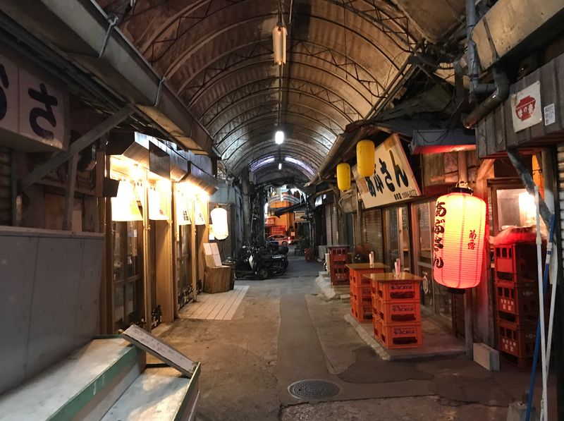 5305　沖縄2日目…軽くディープな市場に迷い込む