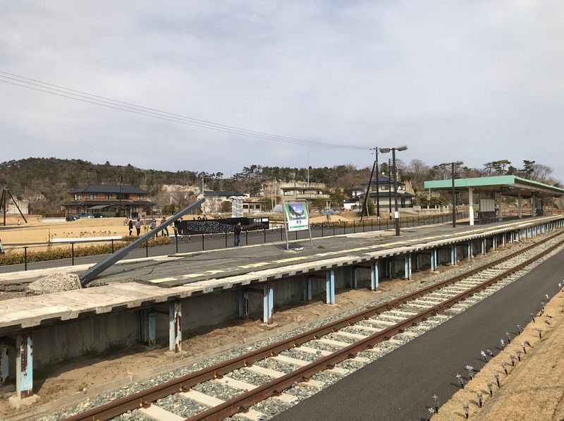 5329　3月11日のJR仙石線旧野蒜駅