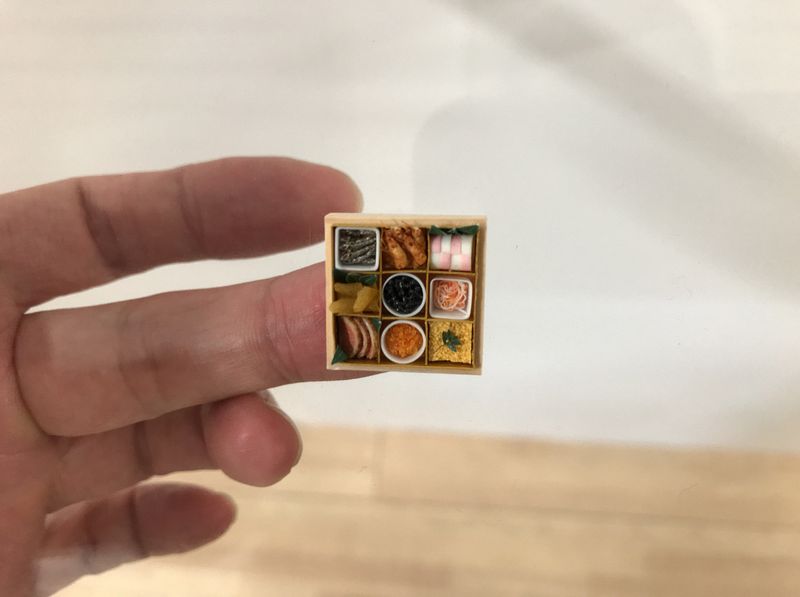 5374　田中智 ミニチュアワールド「Face to Face もっとそばに」展