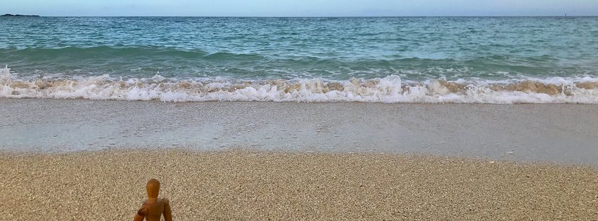 ［社会の窓］ひと足先に真夏