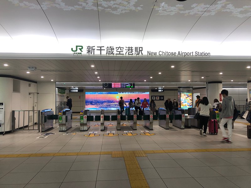 5701　残念なリニューアル後の新千歳空港駅