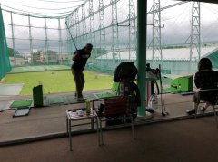 5705　ゴルフの打ちっぱなし