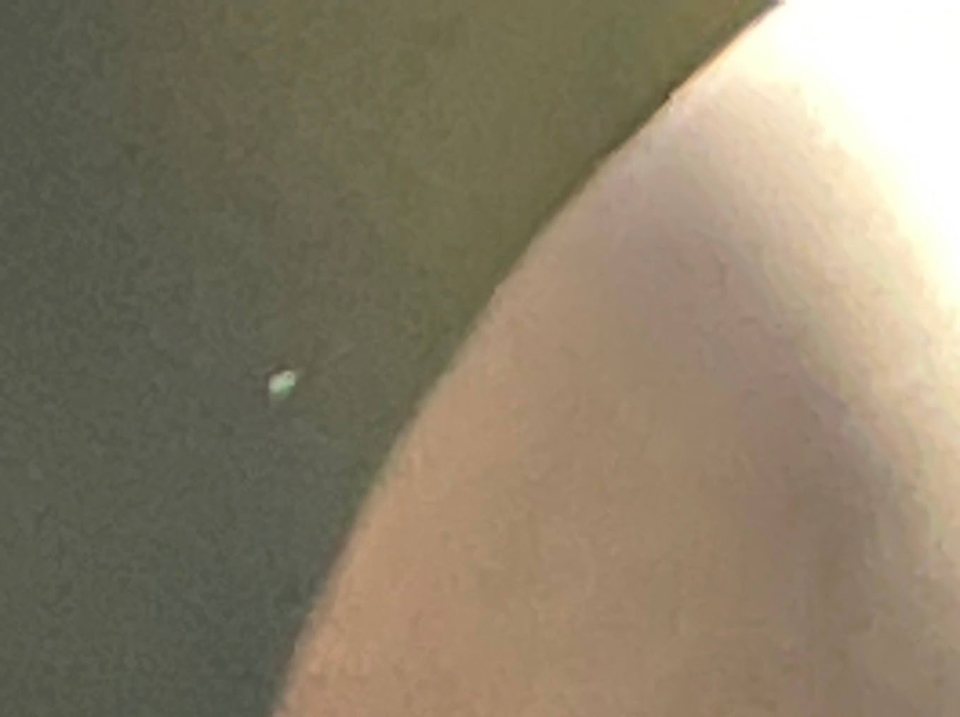 月の明るさに霞む天王星