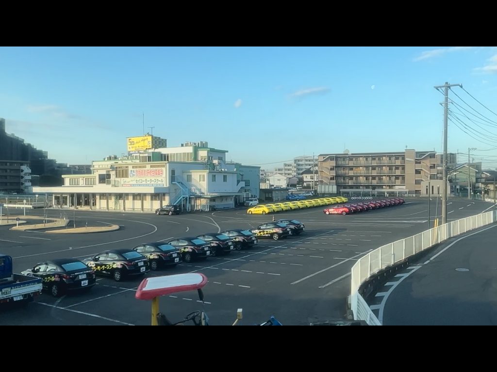 7737　月曜日に矜持を示す？