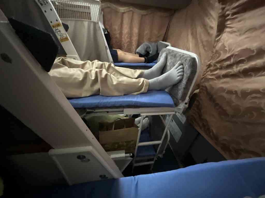 7922　フルフラット型シート寝台夜行バスで高知へ