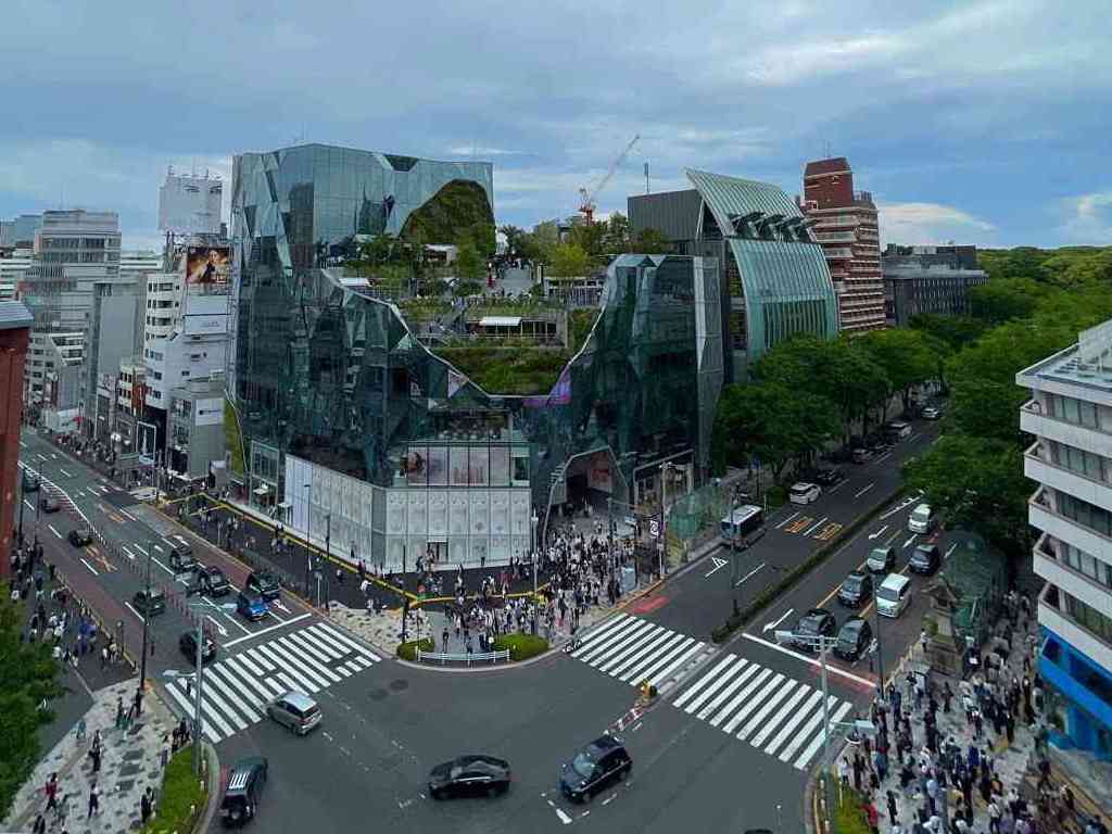 7947　なんでも“政治のせい”にしてしまう短絡思考例