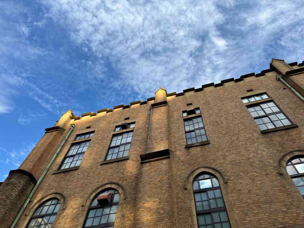 8003　慶應義塾三田キャンパス 建築プロムナード