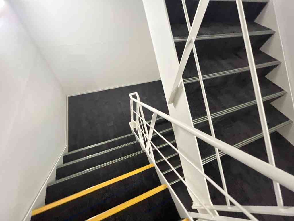 8020　非常階段