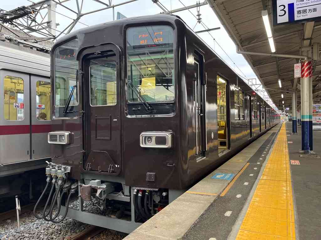 8029　記念塗装車なのに